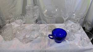 lot 42 image: Misc Drinkware