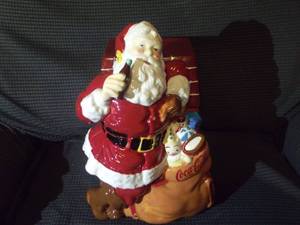 lot 68 image: Gibson Coke Cola Santa Cookie Jar