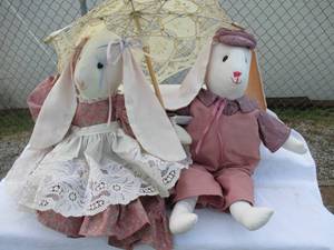 lot 166 image: Vintage Plush Floppy Ears Country Bunny Rabbits with Lace Umbrella