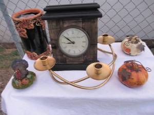 lot 176 image: Misc Home Decor