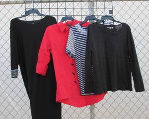 lot 186 image: Womans Clothing LgXlg