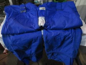 lot 195 image: Womans Insulated Bib Overalls