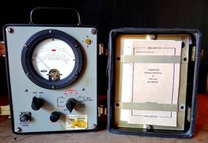 lot 7 image: VINTAGE Navy Radio Test Equipment in Hard Case wManuals
