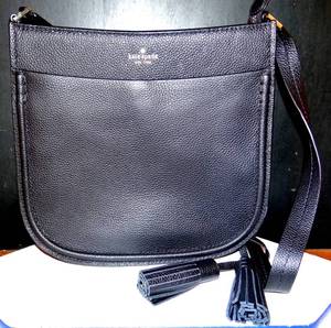 lot 114 image: Kate Spade New York J183 Black Leather Purse