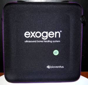 lot 40 image: EXOGEN BIOVENTUS BONE HEALING SYSTEM - COMPLETE IN BAG
