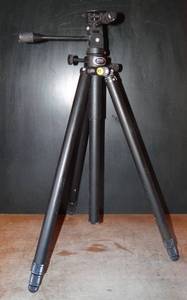 lot 43 image: Tiltall Original Classic Tripod