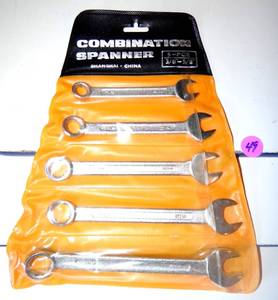 lot 49 image: NEW 5 PC COMBINATION SPANNER WRENCH SET