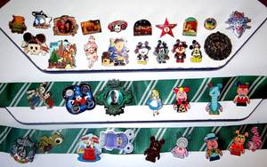 lot 50 image: LARGE COLLECTION OF DISNEY PINS AND TRAVEL PINS AS SHOWN