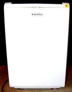 lot 76 image: INOFIA WHITE DEHUMIDIFIER