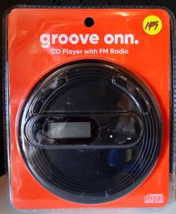lot 149 image: ONN 100008711 Personal CD Player With FM Radio - NIP