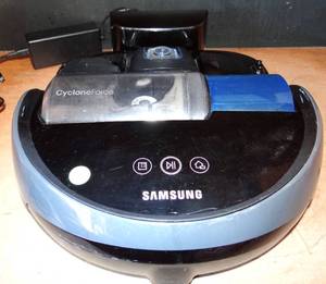 lot 172 image: COMING SOONFOR PARTS OR REPAIR - Samsung POWERbot SR2AJ9040W Wi-Fi Robot Vacuum