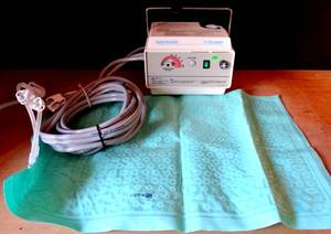 lot 174 image: Gaymar TP500 Diabetic Heat Therapy T Pump TP-500 with Hoses and Pad $$$