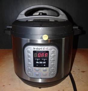 lot 177 image: INSTANT POT 7-IN-1 IP DUO80 V2 8 QUART MULTI-USE PRESSURE COOKER  - WORKS