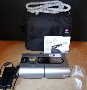 lot 213 image: PHILLIPS RESPIRONICS SYSTEM ONE REMSTAR AUTO CPAP & BAG - TESTEDWORKS $$$