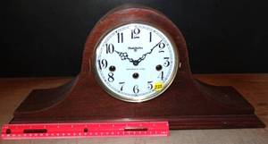 lot 222 image: BALDWIN MANTLE CLOCK WITH CHIMES AND ORIGINAL KEY - NICE CONDITION