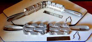 lot 262 image: C PALMER MFG SINKER & ROUND BALL MOLDS - COMPLETE VINTAGE - LOT OF 2