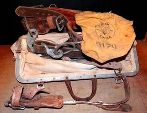 lot 316 image: BAG FULL OF TREE HARNESS & CLIMBING GEAR