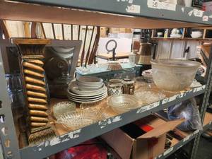 lot 254 image: Kitchen and Home decor shelf lot