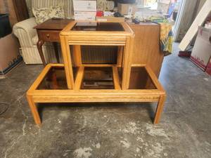 lot 53 image: Glass top coffee table and end table