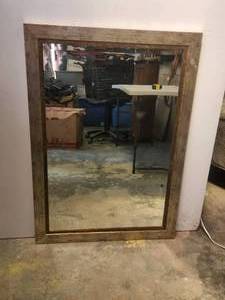 lot 125 image: Wall mirror