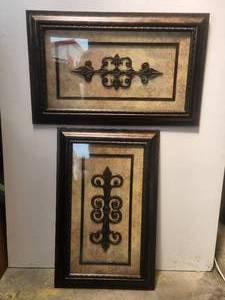 lot 88 image: Selection of 2 art pieces and be hung either way