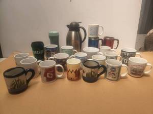 lot 234 image: Generous selection of coffee cups