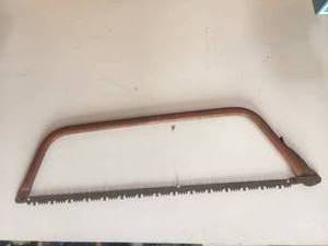 lot 239 image: Large branch pruning saw