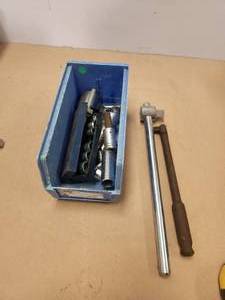 lot 209 image: Selection of tools