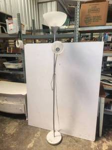 lot 186 image: Floor lamp