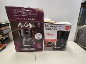 lot 134 image: Mr. Coffee pot