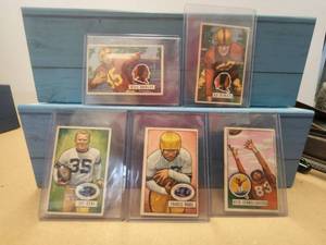 lot 5 image: Selection of vintage 1951 Bowman football cards