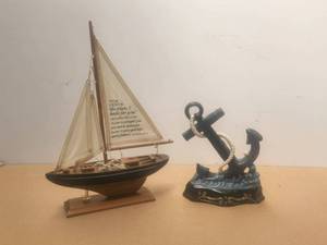 lot 60 image: Home decor. Sailboat and Anchor