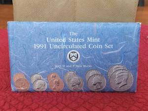 lot 158 image: 1991 United States Mint Uncirculated Coin Set