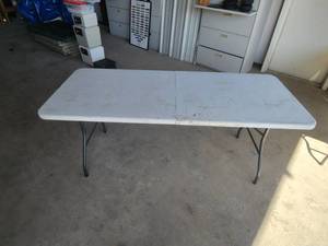 lot 284 image: White Cosco foldable table