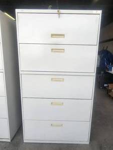 lot 10 image: Large lateral file cabinet with keys