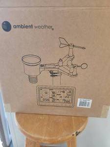 lot 43 image: Solar powered wireless weather station - box opened for photo