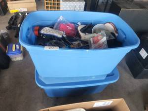 lot 60 image: Generous selection of cookware, utensils and other kitchen, cooking related items