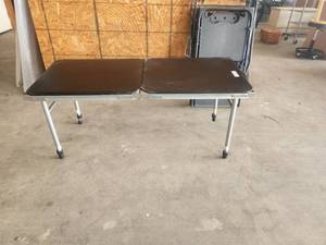 lot 202 image: Selection of 2 foldable tables - height adjustable