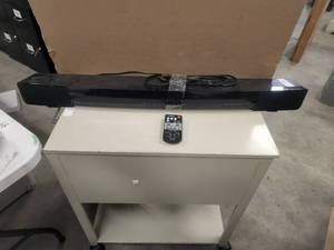 lot 79 image: Yamaha YAS-203 soundbar with remote