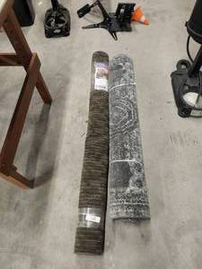 lot 128 image: Selection of 2 rugs - 5x6 and 4by6