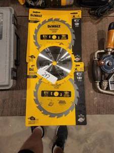 lot 247 image: Selection of 3 Dewalt 6.5 circular saw blades
