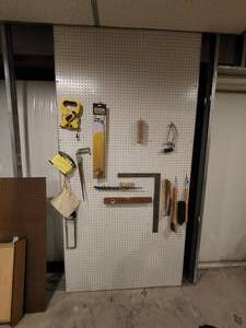 lot 219 image: Items on wall