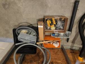 lot 248 image: Selection of hardware