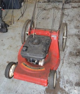 lot 65 image: Murray Lawn Mower Model 21693X28A (Running Condition Unknown - Please Preview)