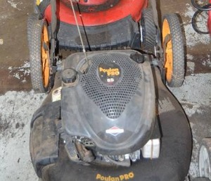 lot 71 image: Poulan PRO Model 961320012 (Running Condition Unknown - Please Preview)
