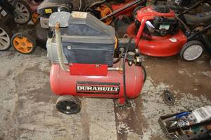 lot 76 image: Durabuilt Air Compressor - Doesnt Hold Air, Needs a Seal or Valve