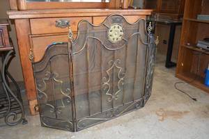lot 23 image: Wrought Iron Fireplace Screen