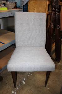 lot 39 image: Set of 5 Upholstered Dining Chairs