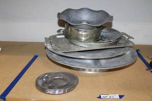 lot 37 image: Aluminum Metal Dishes