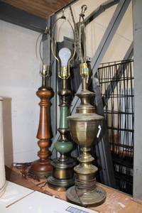 lot 47 image: Vintage Table Lamps - 3 Total